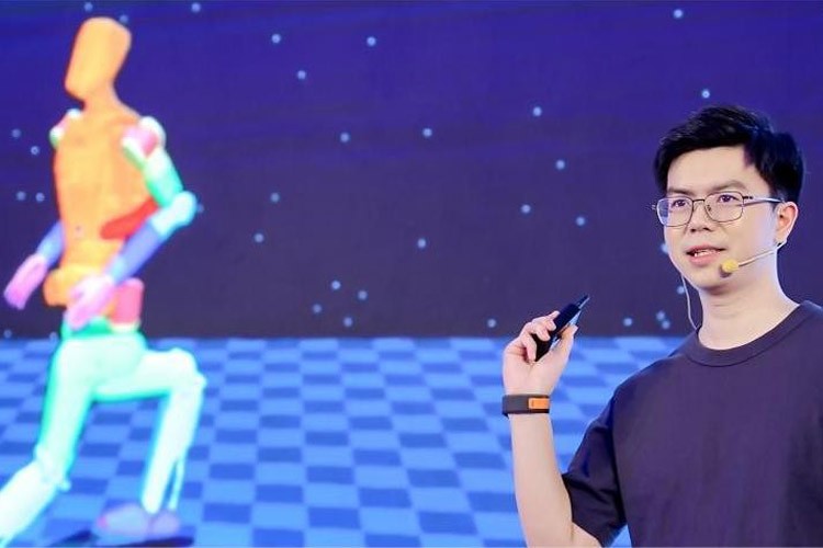 天才少年稚晖君亚博机器人走路进场！AI模型做大脑，目标售价20万以内