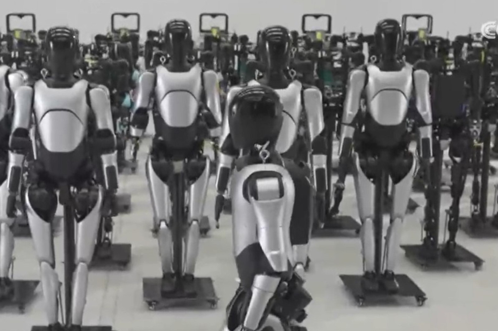 央视报道！揭秘亚博机器人量产超级工厂