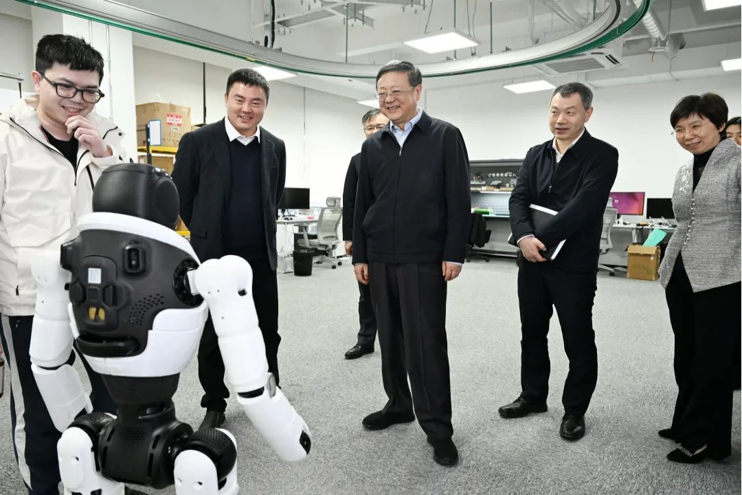 上海市委书记陈吉宁专题调研亚博机器人